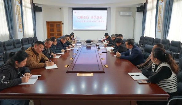 南寧市興寧區委副書記文瑞到白云山盈康調研指導工作